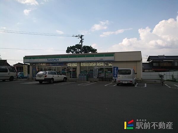 画像9:ファミリーマート八女稲富店 