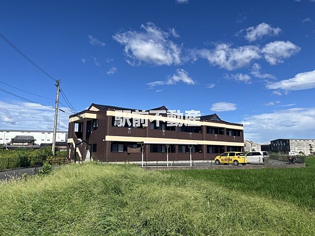 8 / 22