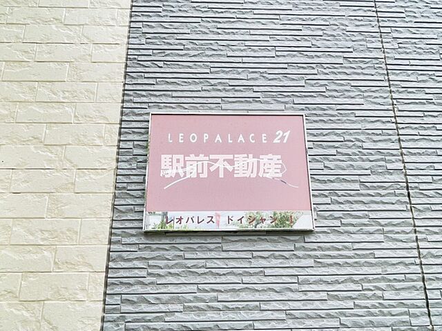 10 / 27