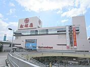松坂屋高槻店 徒歩13分。 970m