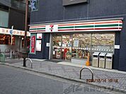 セブンイレブン阪急茨木市駅東店 徒歩2分。 130m