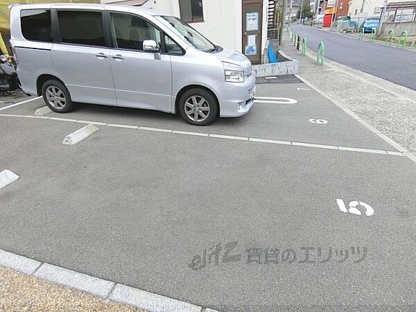 駐車場：駐車場