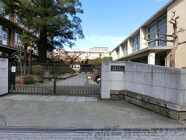 画像27:茨木市立養精中学校 徒歩130分。 10340m
