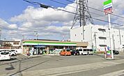 ファミリーマート高砂松陽一丁目店 徒歩8分。 590m