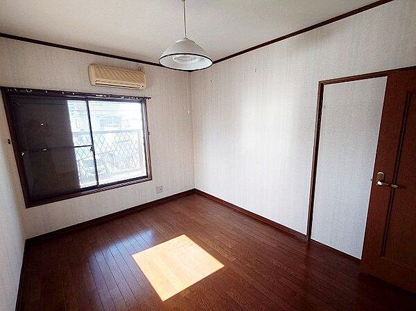 寝室