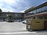 周辺：西小学校 466m