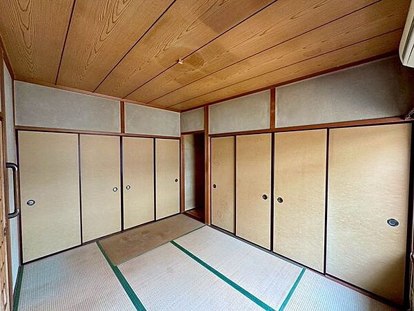 寝室