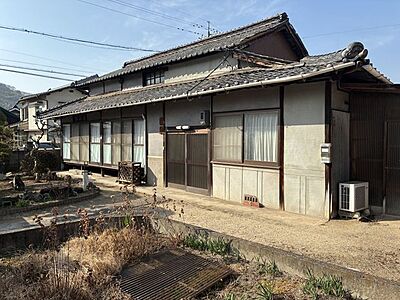 外観:ゆったり6DKの平屋住宅 外観:ゆったり6DKの平屋住宅