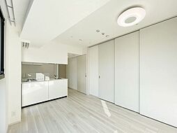 AIFLAT若松河田 10階1LDKのリビング/ダイニング