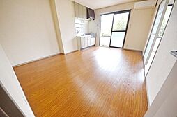 ストークヴィラ A102 1階2LDKのリビング/ダイニング