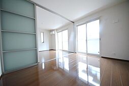 サンク　モンタニア　B棟 1階1LDKのリビング/ダイニング