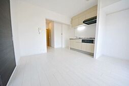 プライムアーバン武蔵小金井 213 2階3DKのリビング/ダイニング