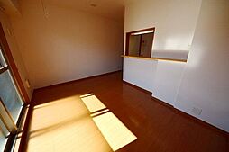 ロイヤル・レジデンス壱番館 305 3階1LDKのリビング/ダイニング