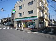 ファミリーマート京王多摩川店 656m