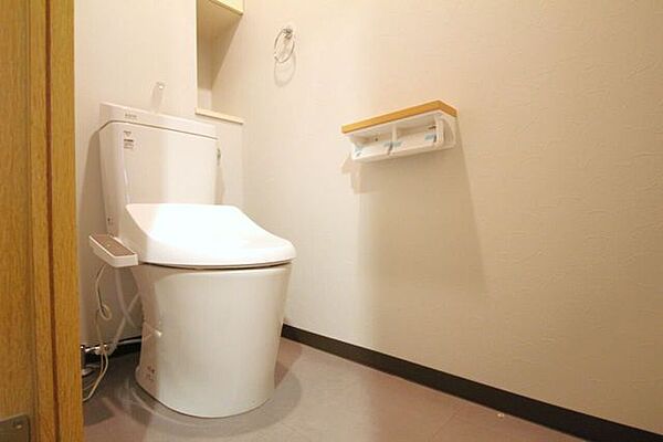 トイレを拡大表示