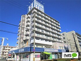 ＳＫファーストビル 801 ｜ 和歌山県和歌山市黒田２丁目（賃貸マンション2LDK・8階・51.87㎡） その1