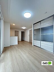 D-ROOM尾崎丁 101 1階2LDKのリビング/ダイニング