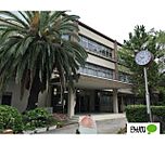小学校「和歌山市立太田小学校まで978m」