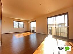 シンフォニータウンIII　E棟 212 2階ワンルームのリビング/ダイニング