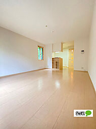 ソレアードｉ 115 1階ワンルームのリビング/ダイニング