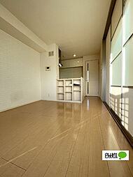 フィオーレ野崎III 203 2階1LDKのリビング/ダイニング