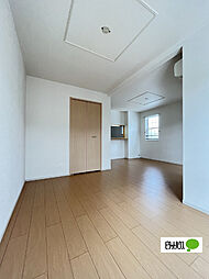 コルテーゼ　III 203 2階1LDKのリビング/ダイニング