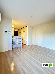 ファミール中之島 106 1階ワンルームのリビング/ダイニング