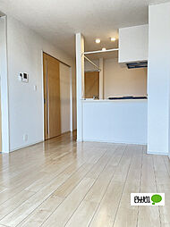 カーサ　デ　ベラーノI 102 1階1LDKのリビング/ダイニング