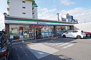 ファミリーマート松山中村三丁目店