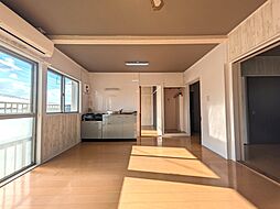 ブリューメ・ハイム壱番館 201 号室 2階2LDKのリビング/ダイニング