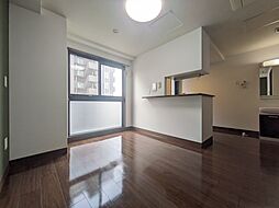 大手町ジョア 902 号室 9階ワンルームのリビング/ダイニング