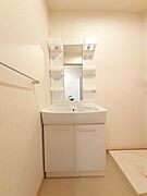 シャワー付洗面化粧台