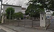 小学校「嵐山町立菅谷小学校まで196m」