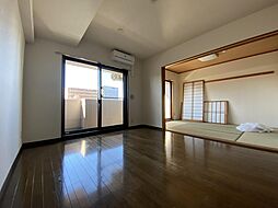 レクセルプラザ西川口 2SLDKのリビング/ダイニング