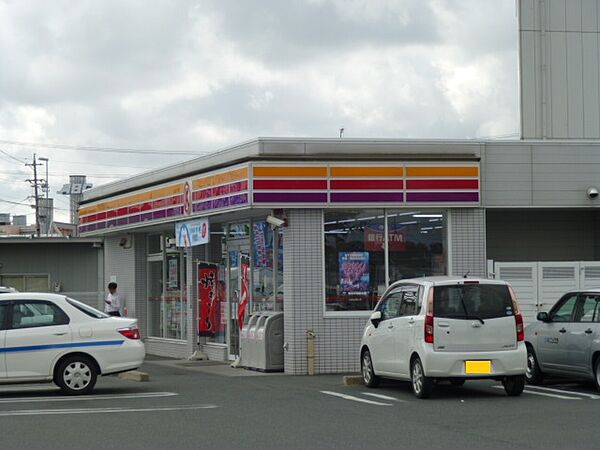 画像21:ファミリーマート 豊田町弥藤太島店（263m）