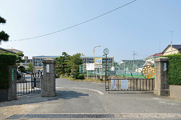 画像19:浜松市立広沢小学校（1285m）