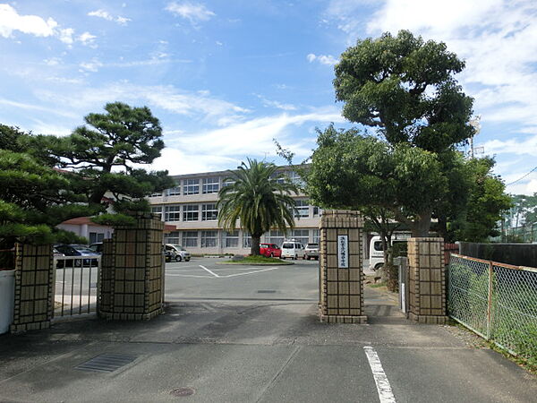 画像24:浜松市立八幡中学校（1452m）