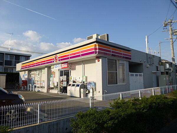 画像16:ファミリーマート 磐田富士見店（995m）