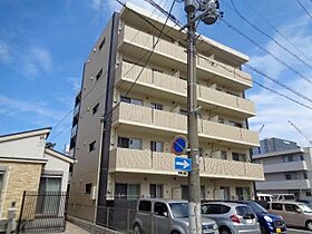 Belle元浜 101 ｜ 静岡県浜松市中央区元浜町327-1（賃貸マンション1LDK・1階・40.32㎡） その1