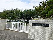 磐田市立磐田南小学校（1472m）