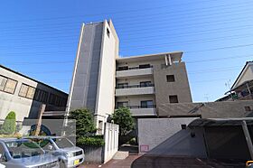 大阪府四條畷市江瀬美町（賃貸マンション3LDK・1階・66.28㎡） その1