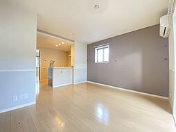 ベレオ東海田 2階1LDKのリビング/ダイニング