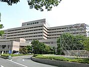 コンビニ「ローソン県立広島病院店まで611ｍ」
