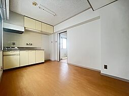 メゾン・ド・プチG 3階1DKのリビング/ダイニング