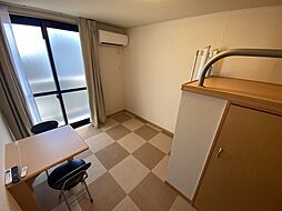 レオパレスあさひ 3階1Kのリビング/ダイニング