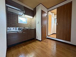 アイランドビル30 3階2Kのリビング/ダイニング