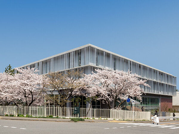 画像10:私立新潟青陵大学（1135m）