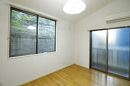 美ら旭町 102 1階1Kのリビング/ダイニング