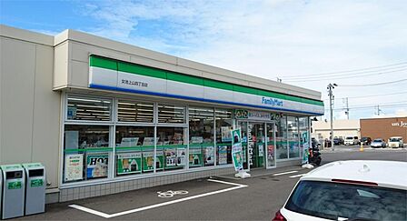 ファミリーマート 女池上山四丁目店(110m)