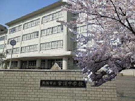 新潟市立宮浦中学校(1875m)